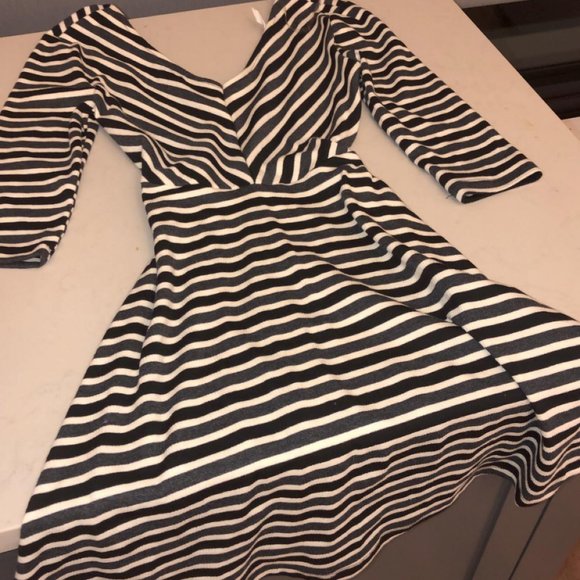 Black and White Long-Sleeved Striped Lush Dress - Picture 2 of 2